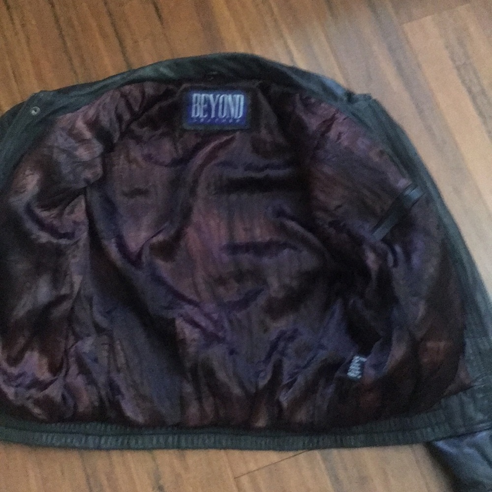 Leather Jacket - Picture 4 of 4